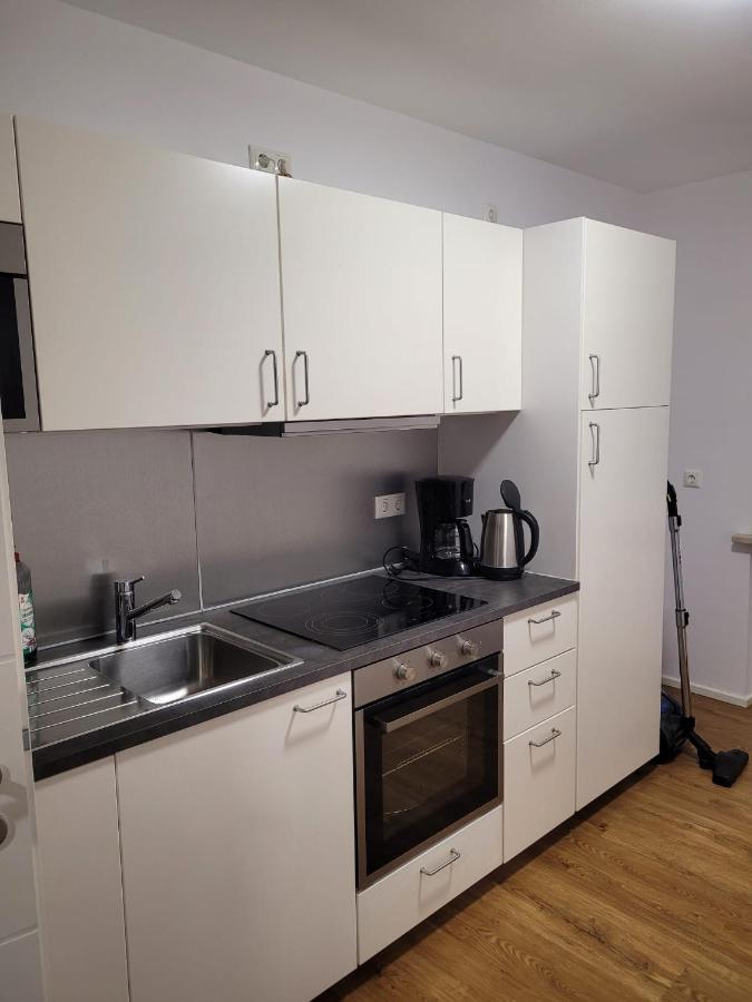Schöne, gemütliche möblierte 2 Zi Wohnung in RGB Regensburg Exterior foto